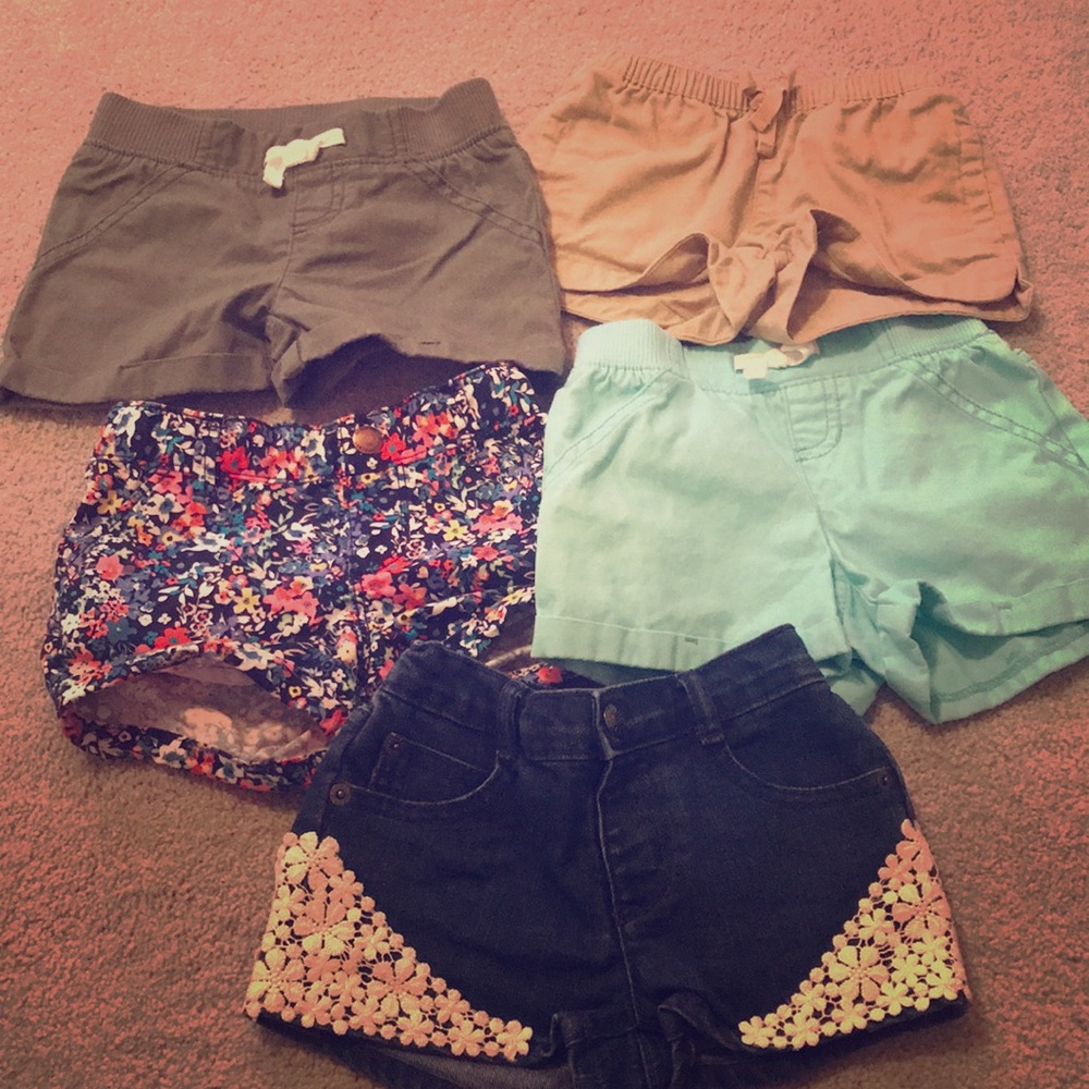 Toddler girls size 2T shorts